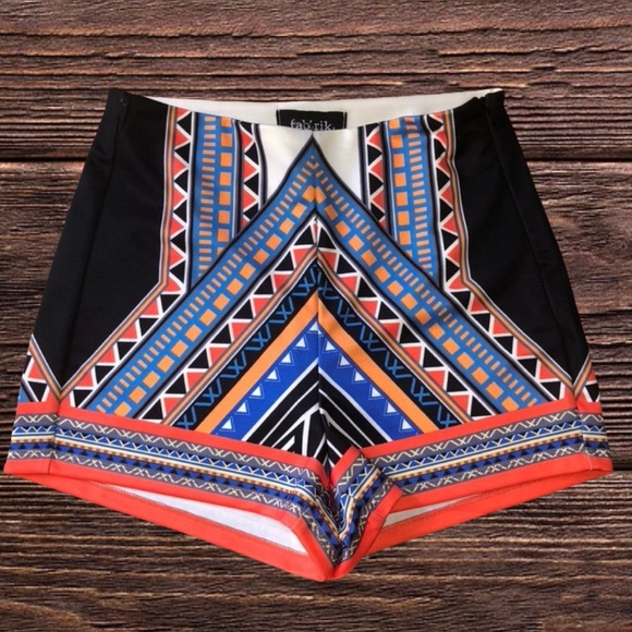 fab'rik Pants - Fabrik Geometric Shorts